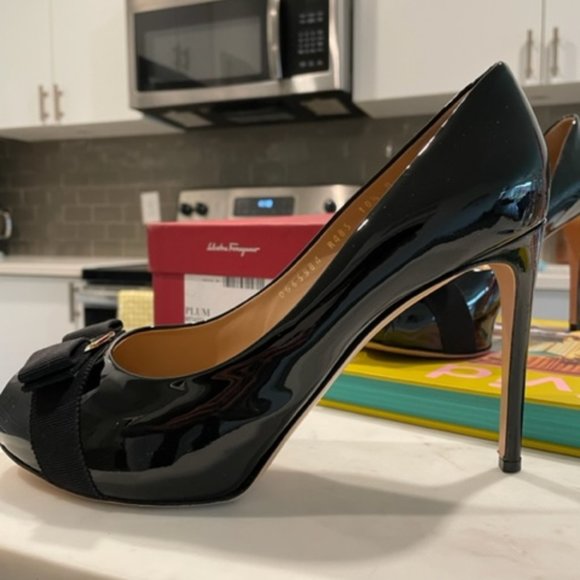Salvatore Ferragamo Patent Peep Toe Pump - Picture 4 of 4
